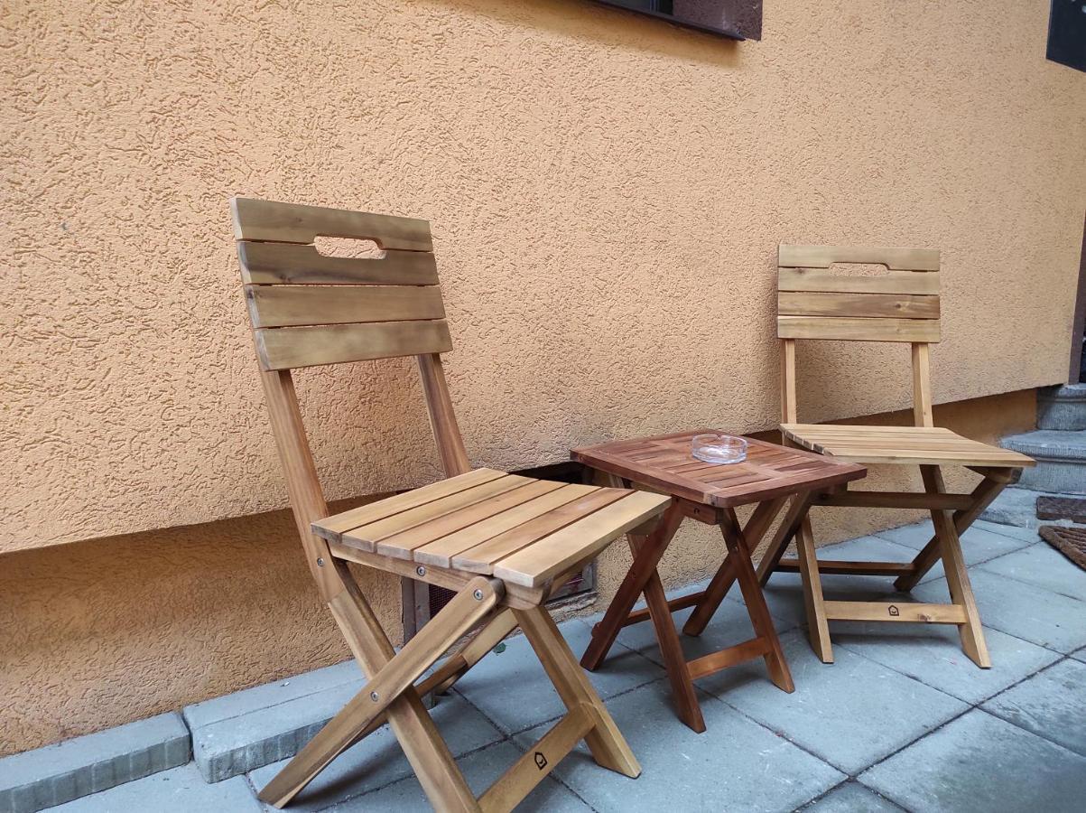 Garden Hideout - Central Apartment Braşov Exterior foto